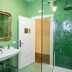 Elegant Large House F1f2 غْرافيدونا