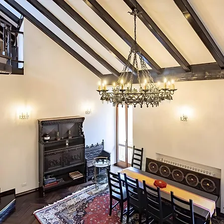 Elegant Large House F1f2